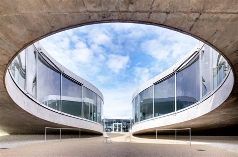 epfl rolex learning center.